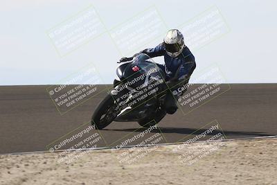 media/Nov-02-2025-Lets Ride (Sun) [[f7a3caa734]]/B Group/1120am (Turn 2 Inside)/